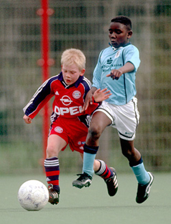 Peniel Mlapa in der Jugend