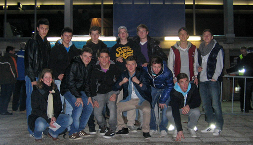 Die Jugendlichen aus dem TSV 1860-Sportinternat beim EHC