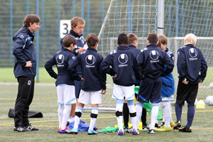 U13, Training