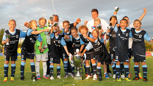 Die U11 des TSV 1860 gewinnt den Merkur Cup 2012