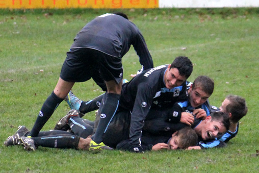 TSV 1860 München U16 - SSV Jahn Regensburg 3:2. Foto: P. Marx