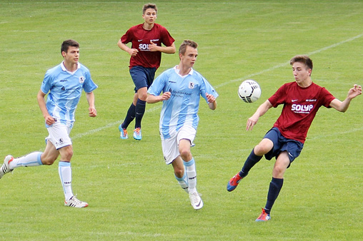 Mit einem 1:0-Erfolg über die U17 der SG Quelle Fürth endete das letzte Heimspiel der U16-Junioren. Foto: TSV 1860