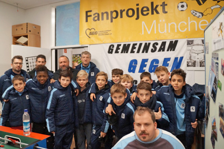 Besuch beim Münchner Fanprojekt: U12-Junglöwen. Foto: TSV 1860