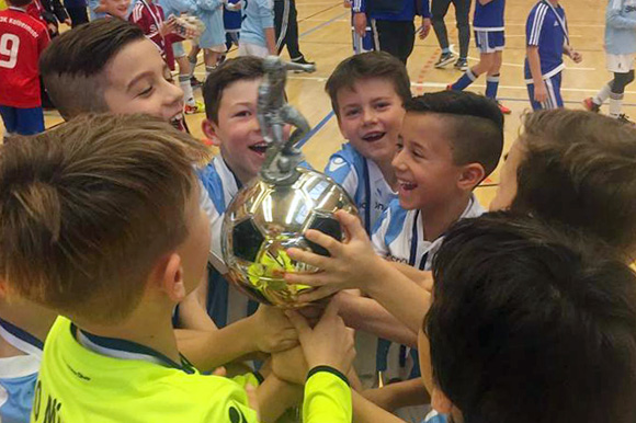 Sieger beim Hallenturnier in Rosenheim: Die U9-Junglöwen. Foto: TSV 1860