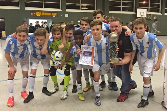 Sieger beim Hallenturnier in Sunningen: U14-Junglöwen. Foto: TSV 1860 München