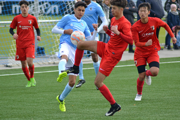 Gewinnen ein hart umkämpftes Spiel: U17-Junglöwen. Foto: TSV 1860