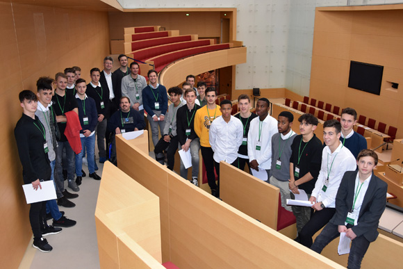 U17-Junglöwen zu Besuch im Bayerischen Landtag. Foto: TSV 1860