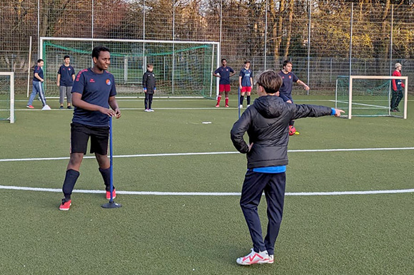 Die Übungen wurden von den U12-Junglöwen detailliert erklärt. Foto: Privat