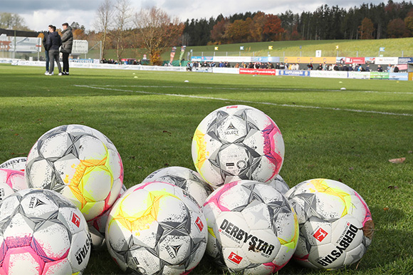 Erneut kann das Spiel der U21 beim FC Pipinsried nicht stattfinden. Foto: sampics