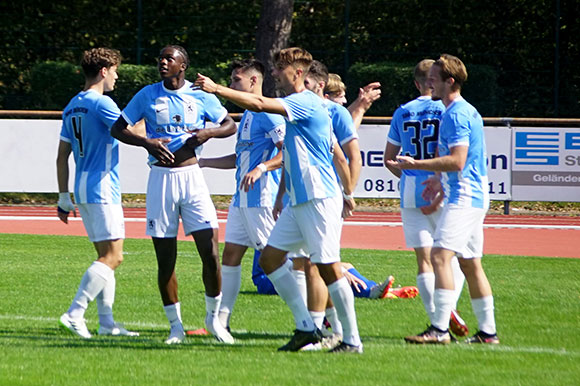 Gleich dreimal hatte die U21 in Rain Grund zum Jubeln. Foto: Joachim Mentel