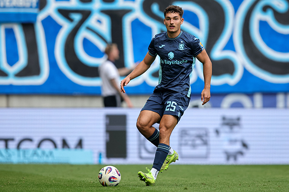 Innenverteidiger Sean Dulic, bereits im zwölften Jahr bei den Löwen, wurde erstmals vom DFB für die U20-Nationalmannschaft nominiert. Foto: sampics