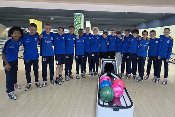 Die U12 der Junglöwen hatte ihren Spaß beim Bowlen. Foto: Privat