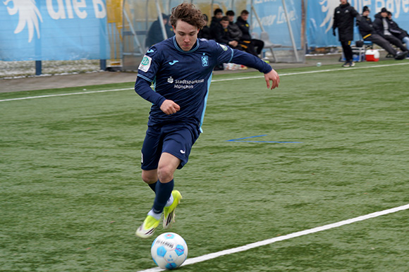 Julian Büsel erzielte beim 7:0-Erfolg im Hinspiel der Hauptrunde einen Doppelpack. Foto: Joachim Mentel Julian Büsel erzielte beim 7:0-Erfolg im Hinspiel der Hauptrunde einen Doppelpack. Foto: Joachim Mentel