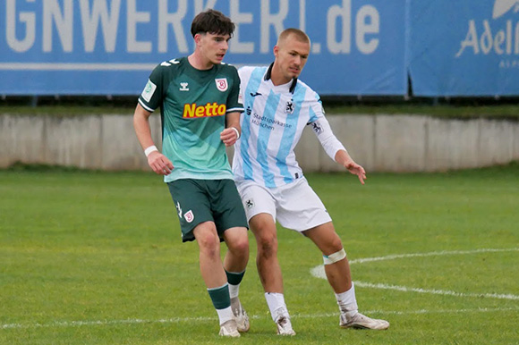 Patrik Lacic (re.) könnte nach über einem halben Jahr Verletzungspause gegen Regensburg sein Comeback geben. Foto: Frank Peters