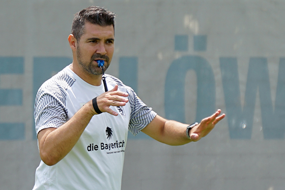 Der neue U21-Trainer Alper Kayabunar konnte eine kontinuierliche Verbesserung in der Vorbereitung erkennen. Foto: Joachim Mentel