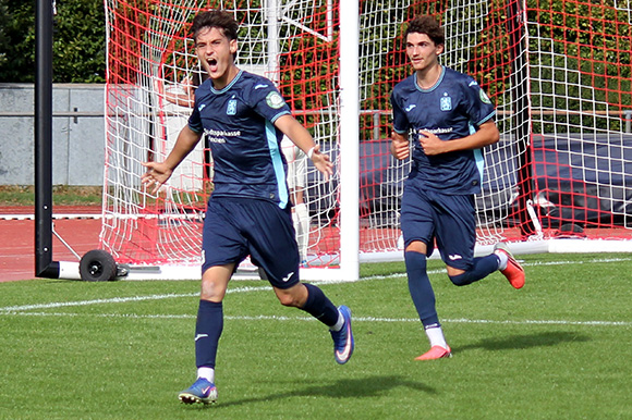 Drion Ibrahimi (li) und Erion Saiti (re.) trafen gegen Augsburg per Doppelpack. Foto: Karin Bartsch