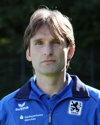 Trainer Timo Bartnik