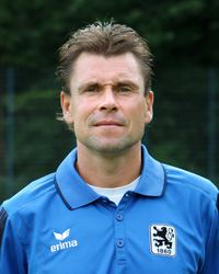 U17 Trainer Fred Klaus