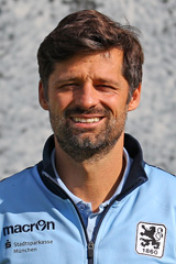 U16 Trainer Filip Tapalovic