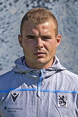 Torhüter-Trainer György Szekely 