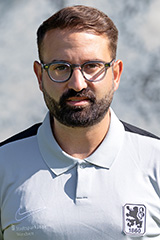 Trainer Aleksandar Stankovic