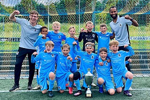 Die Junglöwen setzten sich gegen 140 Teams beim 2. SYRTAKI Pfingstcup durch. Foto: Privat