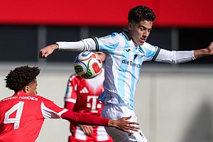 U19 erwartet engen Fight gegen Augsburg um Platz drei Loris Husic wird in der nächsten Zeit der U19 fehlen. Er spielt mit Österreich bei der U17-Weltmeisterschaft in Katar. Foto: sampics