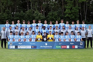 Die neuformierte U19 der Junglöwen startet beim  Karlsruher SC in die A-Junioren-Bundesliga-Saison 2023/24.