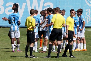 Trainer Felix Hirschnagl fordert von seinen Jungs Demut und Entschlossenheit. Foto: Joachim Mentel