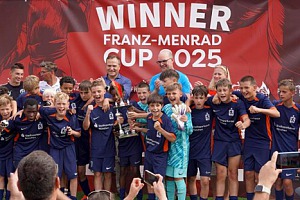 Großer Jubel bei den Junglöwen nach dem Gewinn des Franz-Menrad-Cups. Foto: MTV Dießen