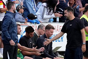Dem Trainerteam um Alper Kayabunar bietet die Bayernliga-Partie in Schwabmünchen die Möglichkeit, sich nochmals für den Regionalliga-Auftakt einzuspielen. Foto: Joachim Mentel