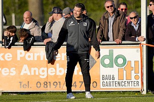 Trainer Alper Kayabunar steht kurz davor, in seinem ersten Jahr als U21-Trainer bei den Löwen die Meisterschaft zu gewinnen. Foto: Joachim Mentel