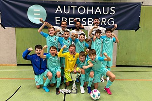 Ohne Niederlage holten sich die U12-Junglöwen gegen starke Konkurrenz den Hallen-Cup 2023 in Ebersberg. Foto: Privat