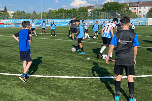 Gemeinsames Training der Fußballgruppe des SBZ mit U14-Junglöwen. Foto: TSV 1860