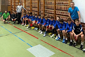 Die U13 die sportliche Herausforderung bei der Tischtennis-Trainingseinheit bereitwillig an. Foto: Privat