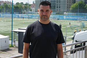 Der neue Coach der Löwen-U21, Alper Kayabunar, stellt sich im Interview ausführlich vor. Foto: Joachim Mentel