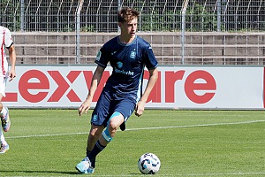 Der Einsatz von Abwehrchef Ludwig Estermann im Derby ist wegen einer Verletzung aus dem Gladbach-Spiel fraglich. Foto: Markus Burger